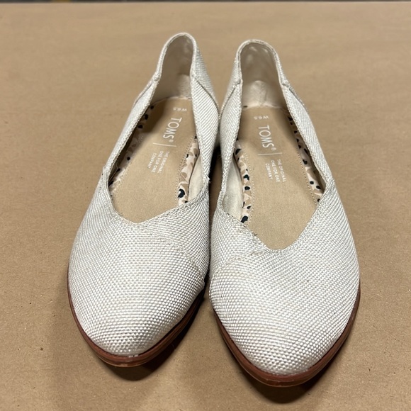 Flats cream toms size 6.5 - Picture 2 of 5